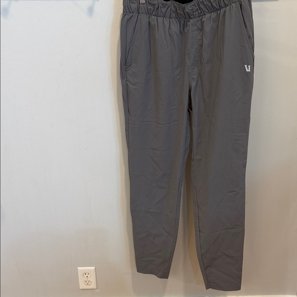 Vuori‎ Fleet Sport Jogger Size Medium